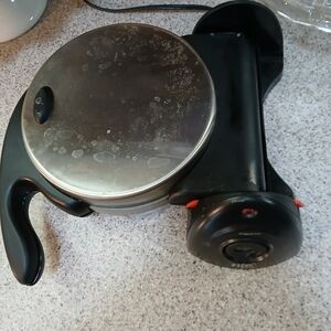 Non-Stick Black Waffle Maker
